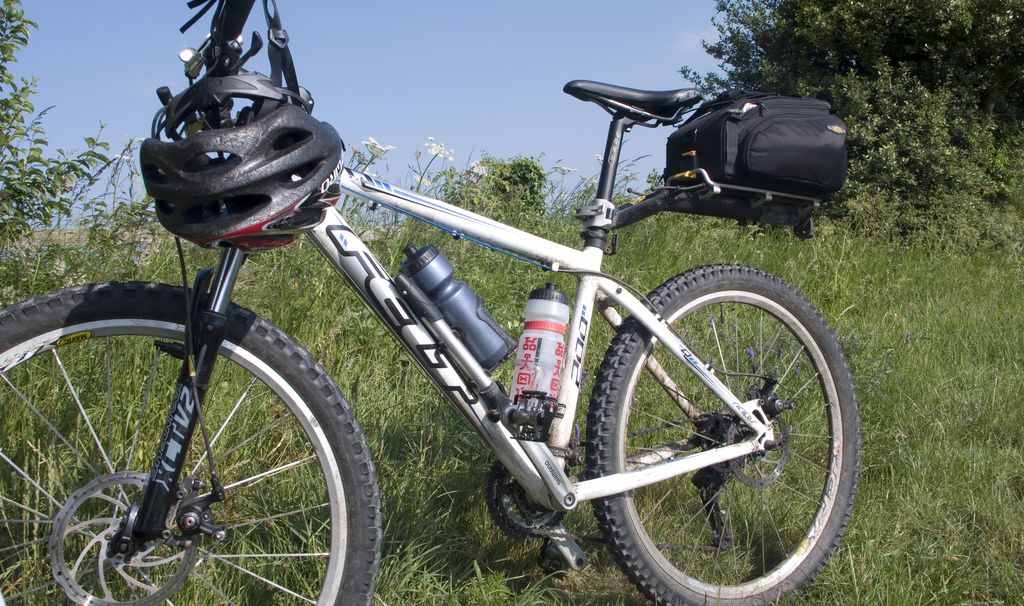 Escapada de balneario y bicicleta en los Hervideros de Cofrentes
