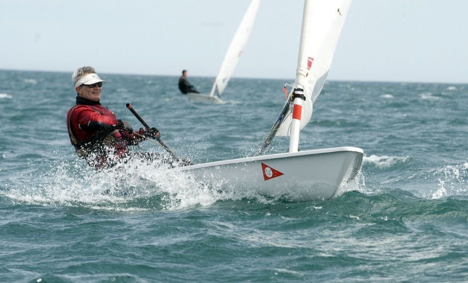 Aprende vela en el Real Club Náutico de Valencia