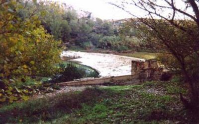 La Cova de la Petxina y el Estret de les Aigües en Bellús