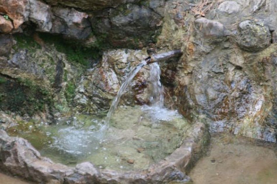 Visita Serra y sus refrescantes 'fuentes de la salud'