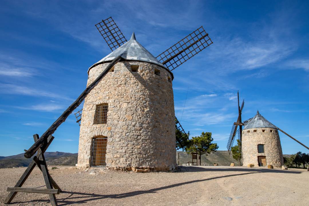 Los Molinos de Alcublas, unos molinos de viento en Valencia con