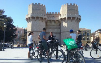 Triatletas de Alemania y Francia disfrutan del turismo deportivo en el territorio valenciano