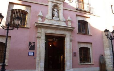 Visita el museo de la fiesta en Algemesí