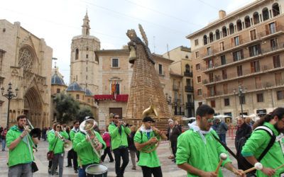 València Turisme invita a vivir las fallas con un espectáculo de animación musical