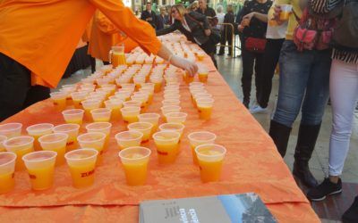 València Turisme y FOTUR celebran una nueva edición de la gran naranjada y horchatada fallera