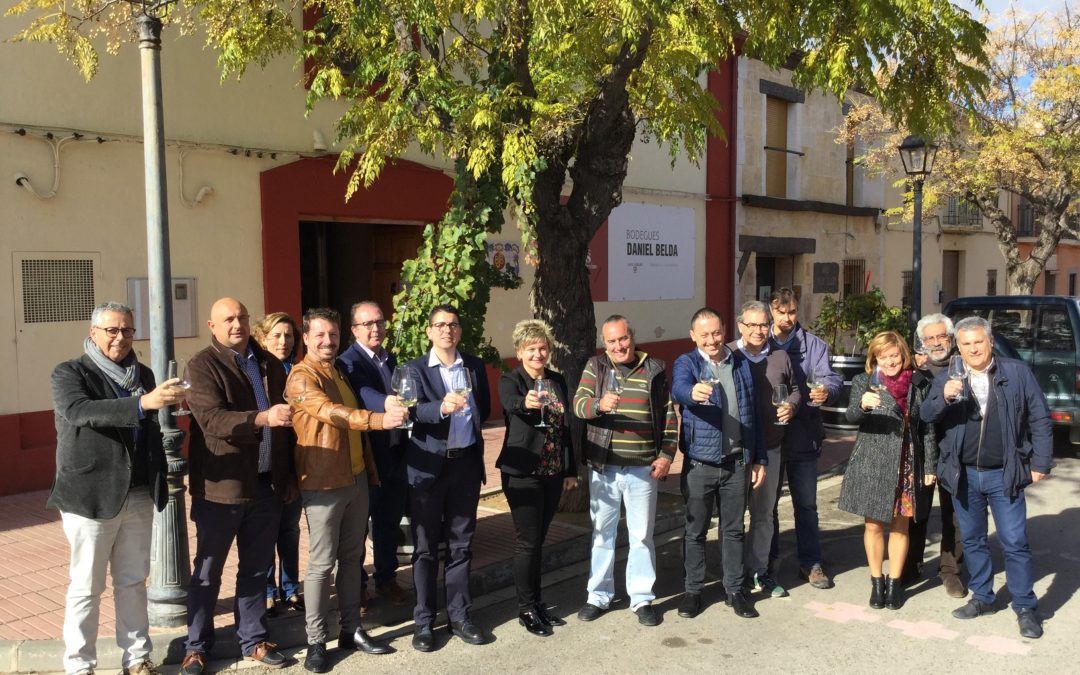 València Turisme subscriu el “Compromís de Fontanars dels Alforins” amb els agents públics i privats de Terres dels Alforins