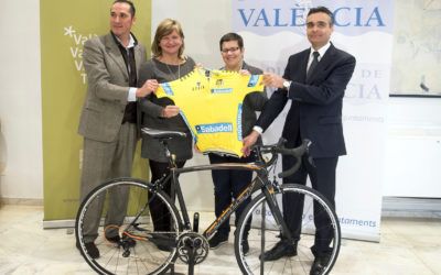 València Turisme promociona la oferta turística y deportiva en la “Volta Ciclista a la Comunitat Valenciana”