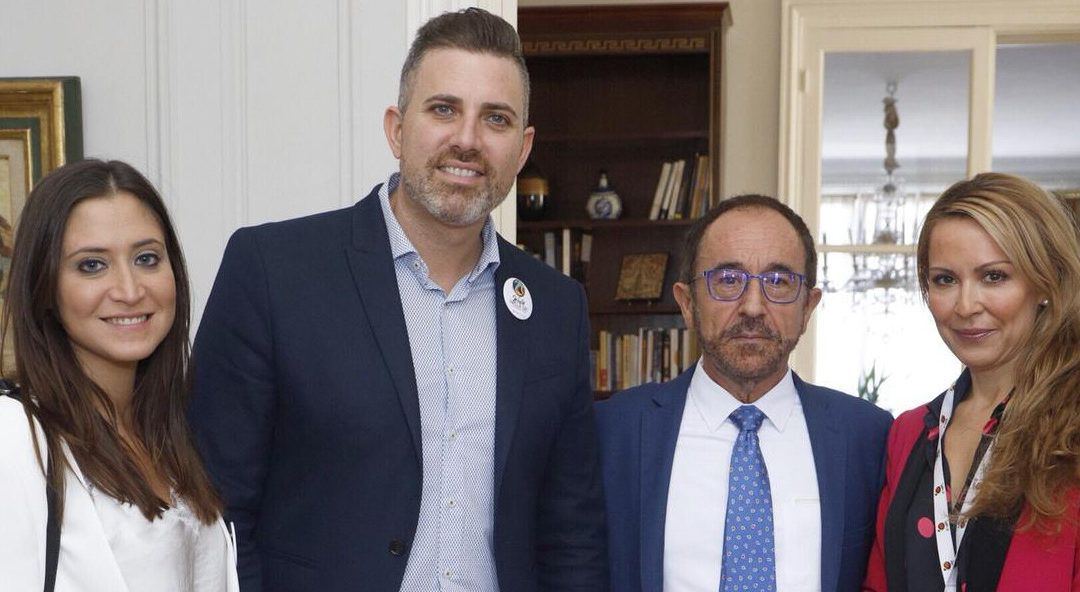 València Turisme llega hasta París en la celebración del Día Mundial de la Paella 2019