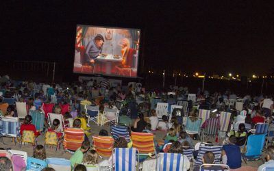 La Diputació de València lleva el cine a 19 playas de la provincia este verano