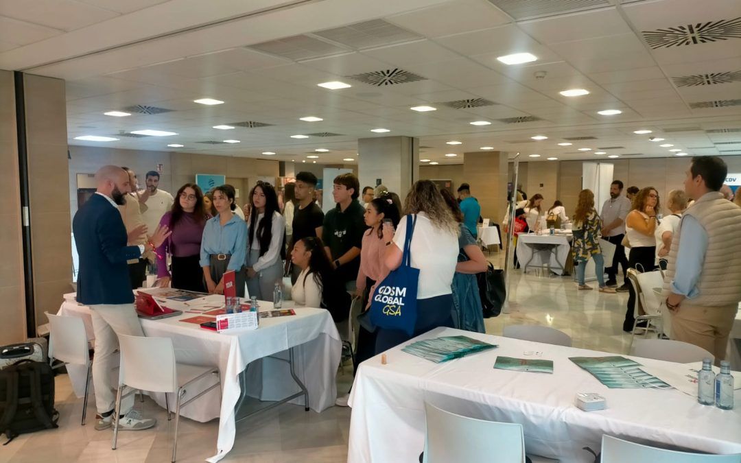 La Diputació de València presenta l’oferta turística de la província a les agències de viatges de Murcia